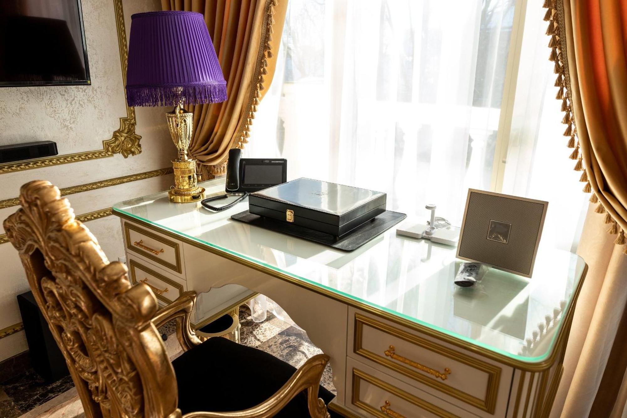 Royal Palace Luxury Hotel And Spa Khmel'nyts'kyy Room photo