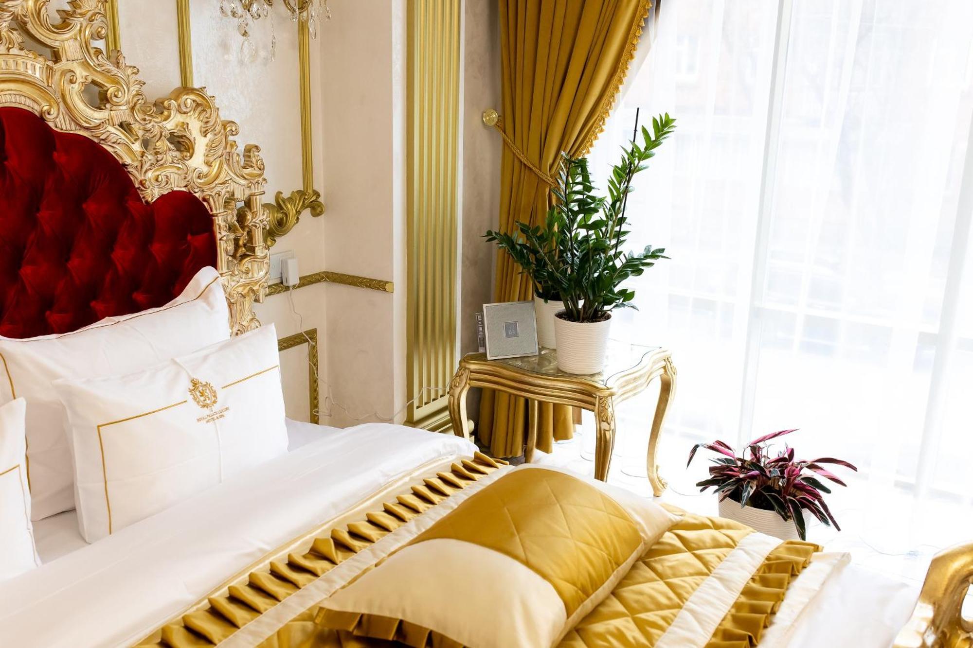 Royal Palace Luxury Hotel And Spa Khmel'nyts'kyy Room photo
