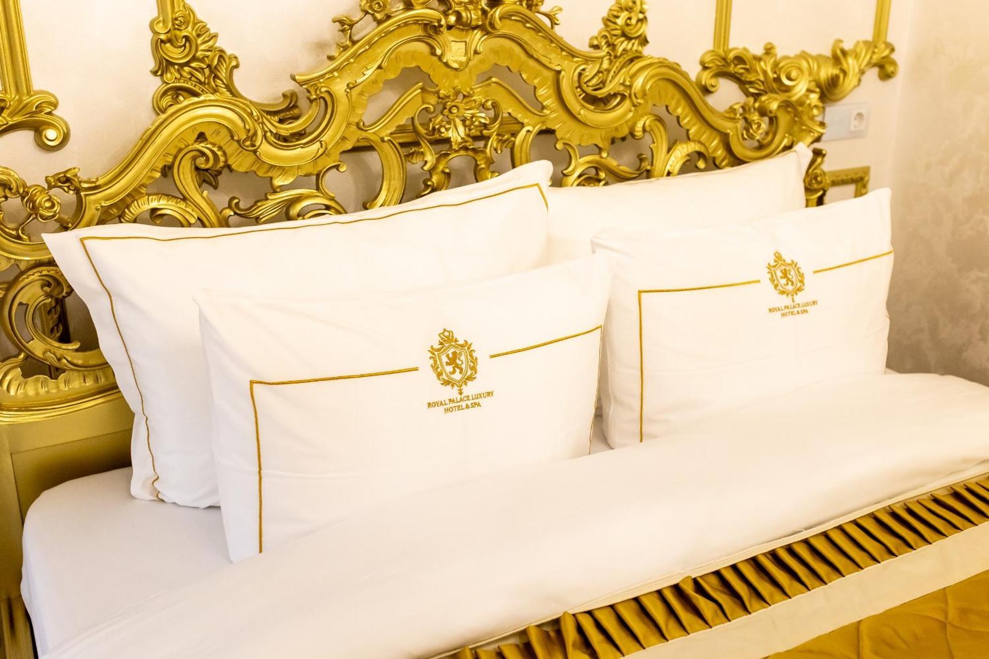 Royal Palace Luxury Hotel And Spa Khmel'nyts'kyy Room photo