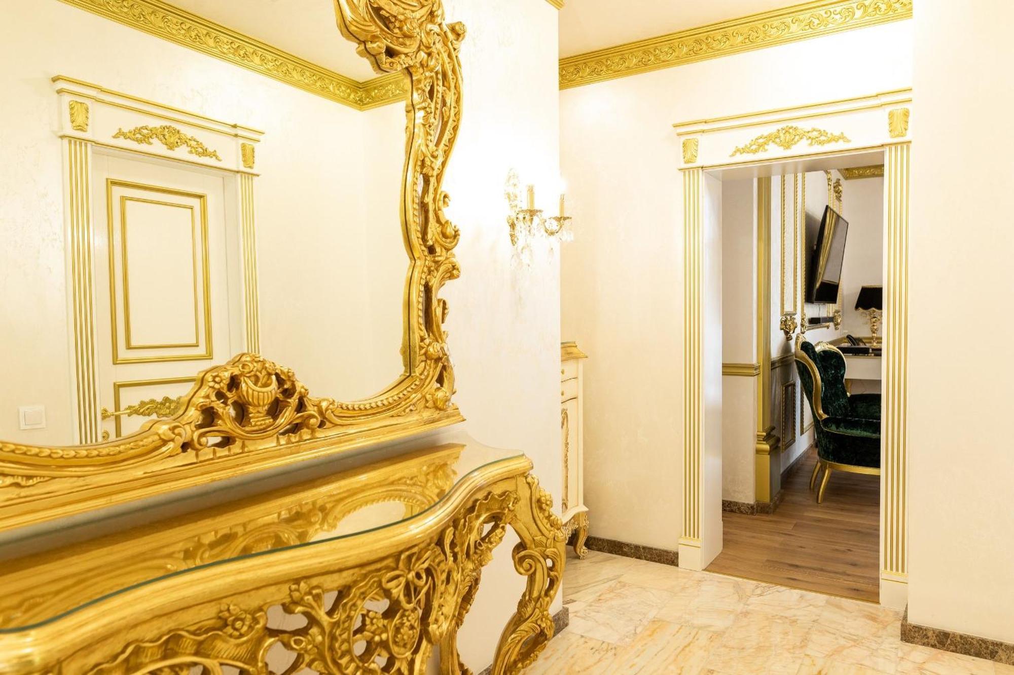 Royal Palace Luxury Hotel And Spa Khmel'nyts'kyy Room photo